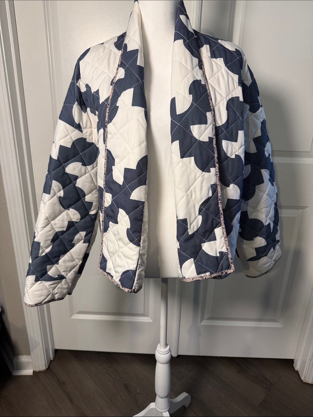 Quilted Open-Front Jacket in Navy & White Size Small NWOT
